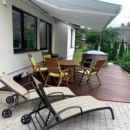Maeekalda Garden With Private Sauna Апартаменты Раквере