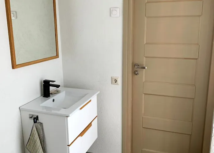 Maeekalda Garden With Private Sauna Апартаменты *